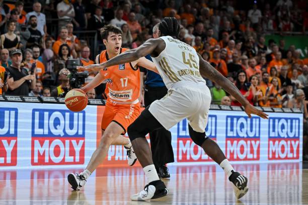 以坚定的信 以坚定的信