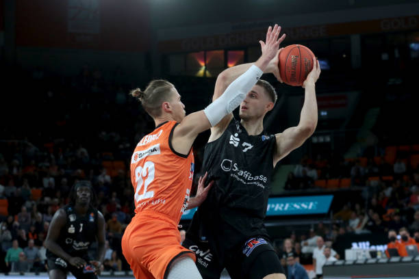 守的稳定性 守的稳定性