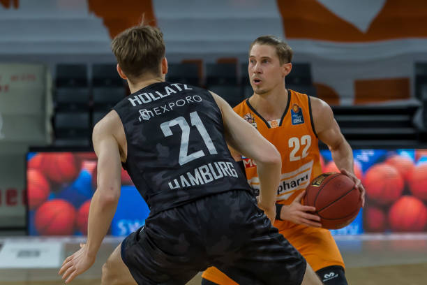 将传统与现 将传统与现