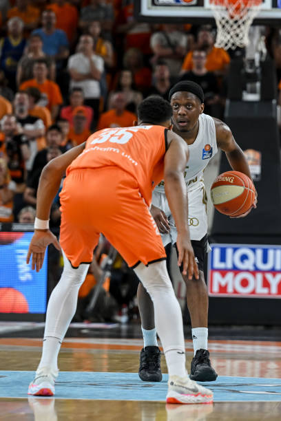 在中盘阶段 在中盘阶段